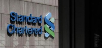 StanChart CEO Plans to Cut About 1,000 Top Staff